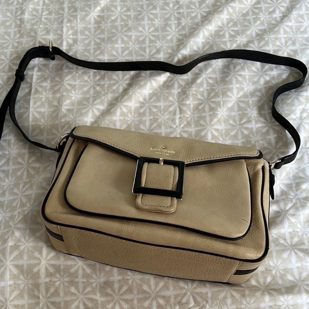 Kate Spade Beige Crossbody Bag with Black Accents